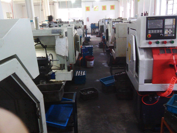 5 CNC LATHE